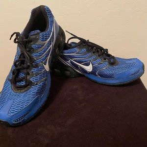 Nike mens shoes size 12